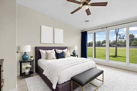 5540 S Lakewood Circle Circle S Margate FL 33063