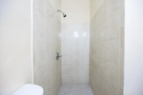 5540 S Lakewood Circle Circle S Margate FL 33063
