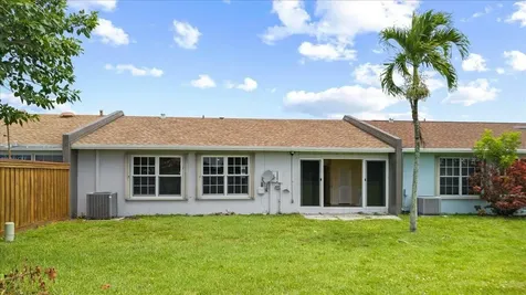 5540 S Lakewood Circle Circle S Margate FL 33063