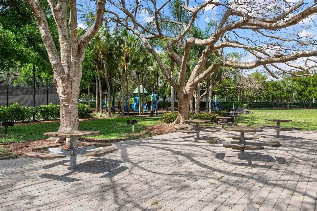 135 Hamilton Terrace West Palm Beach FL 33414