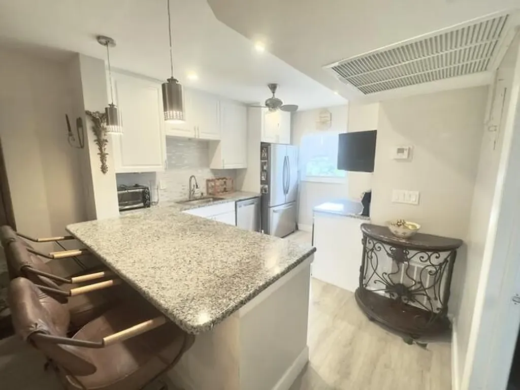 2400 NE 16th Street Pompano Beach FL 33062
