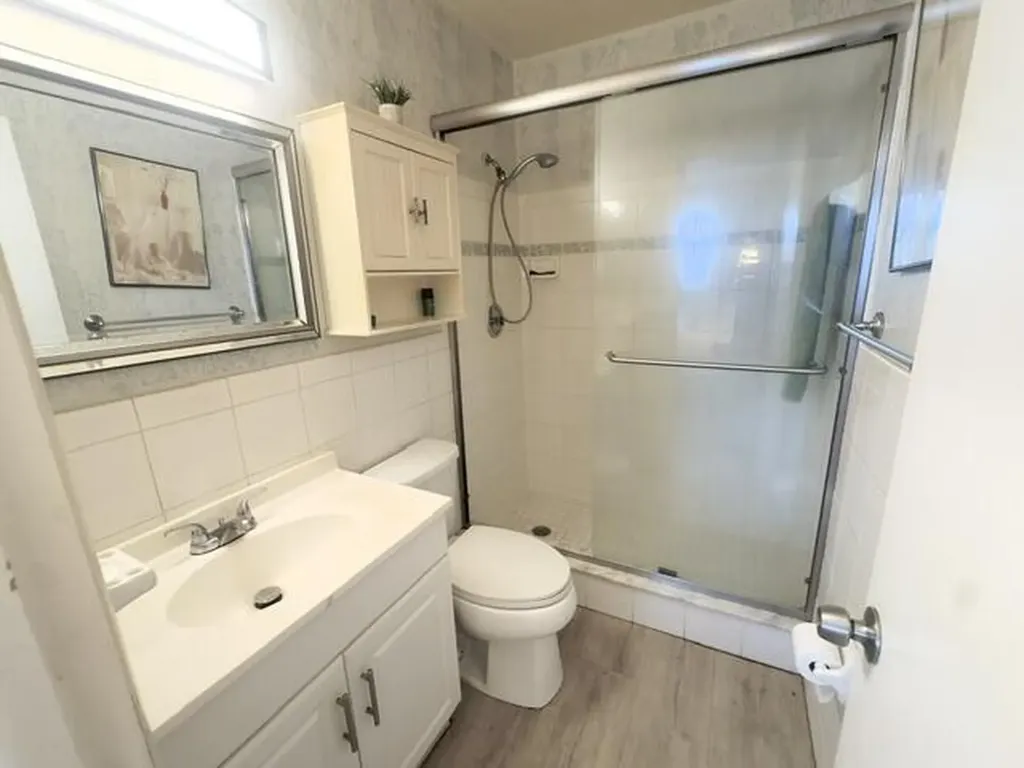 2400 NE 16th Street Pompano Beach FL 33062