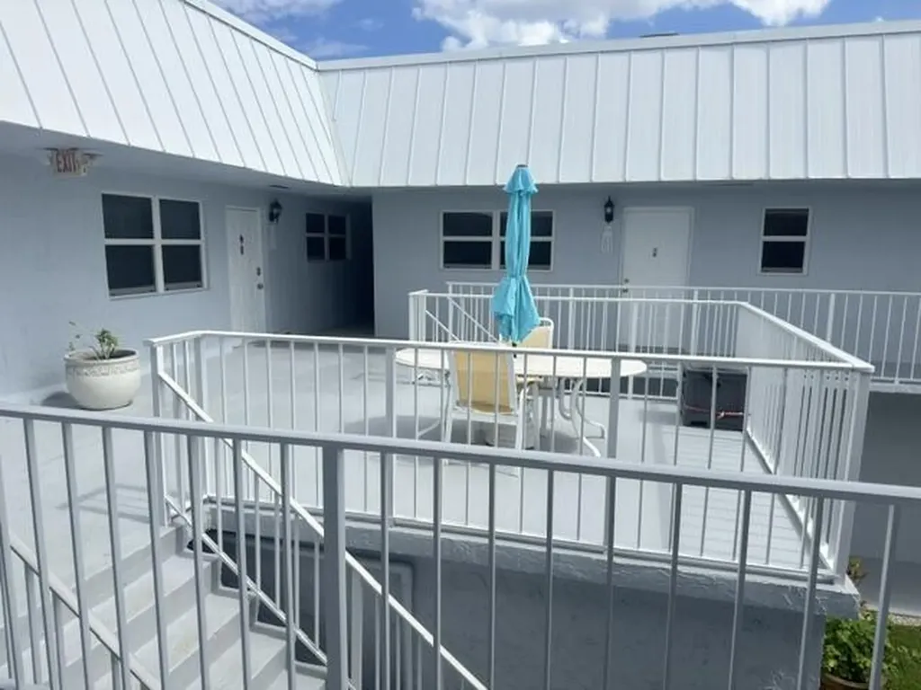 2400 NE 16th Street Pompano Beach FL 33062