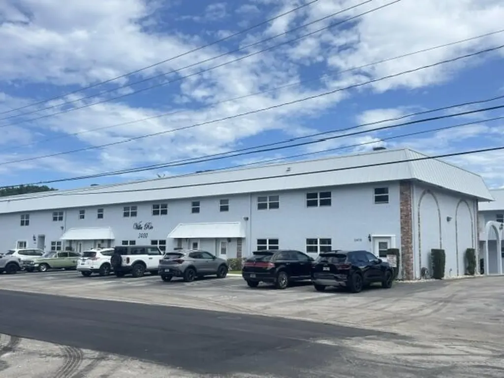 2400 NE 16th Street Pompano Beach FL 33062