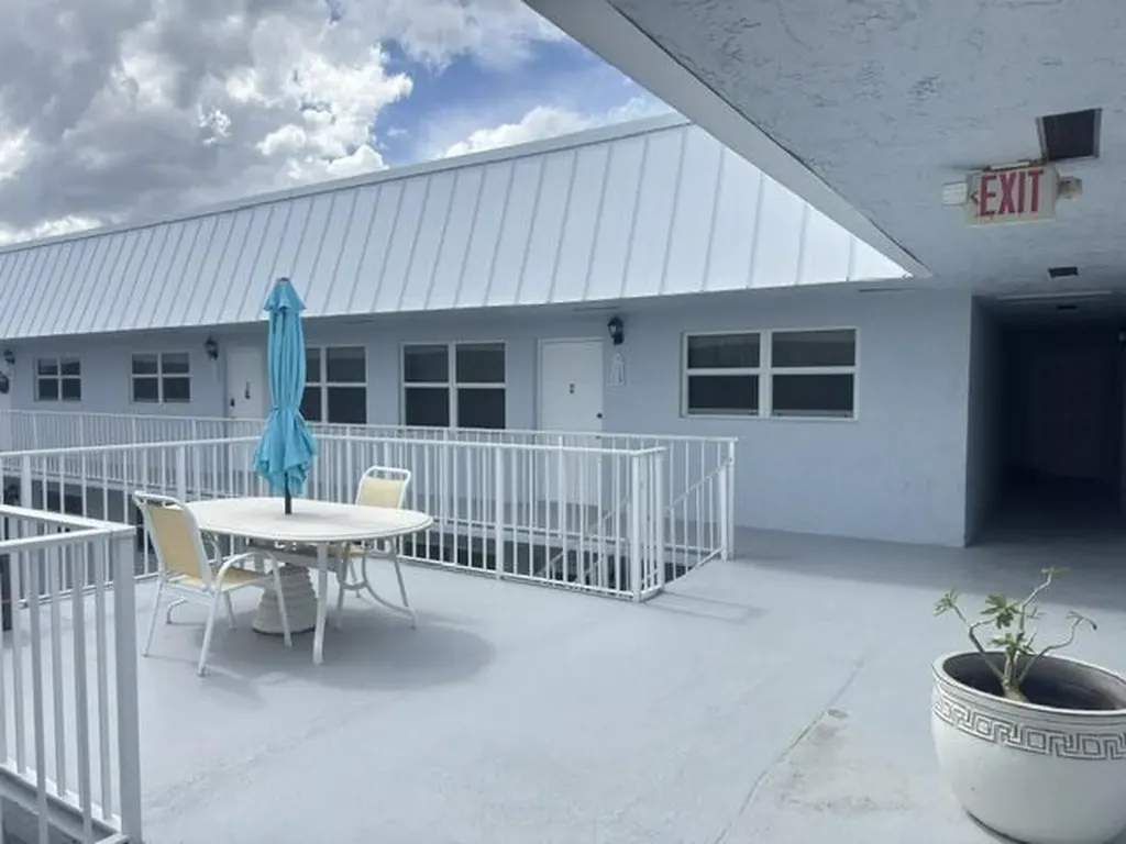 2400 NE 16th Street Pompano Beach FL 33062