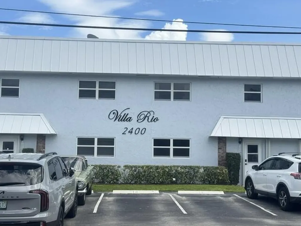 2400 NE 16th Street Pompano Beach FL 33062