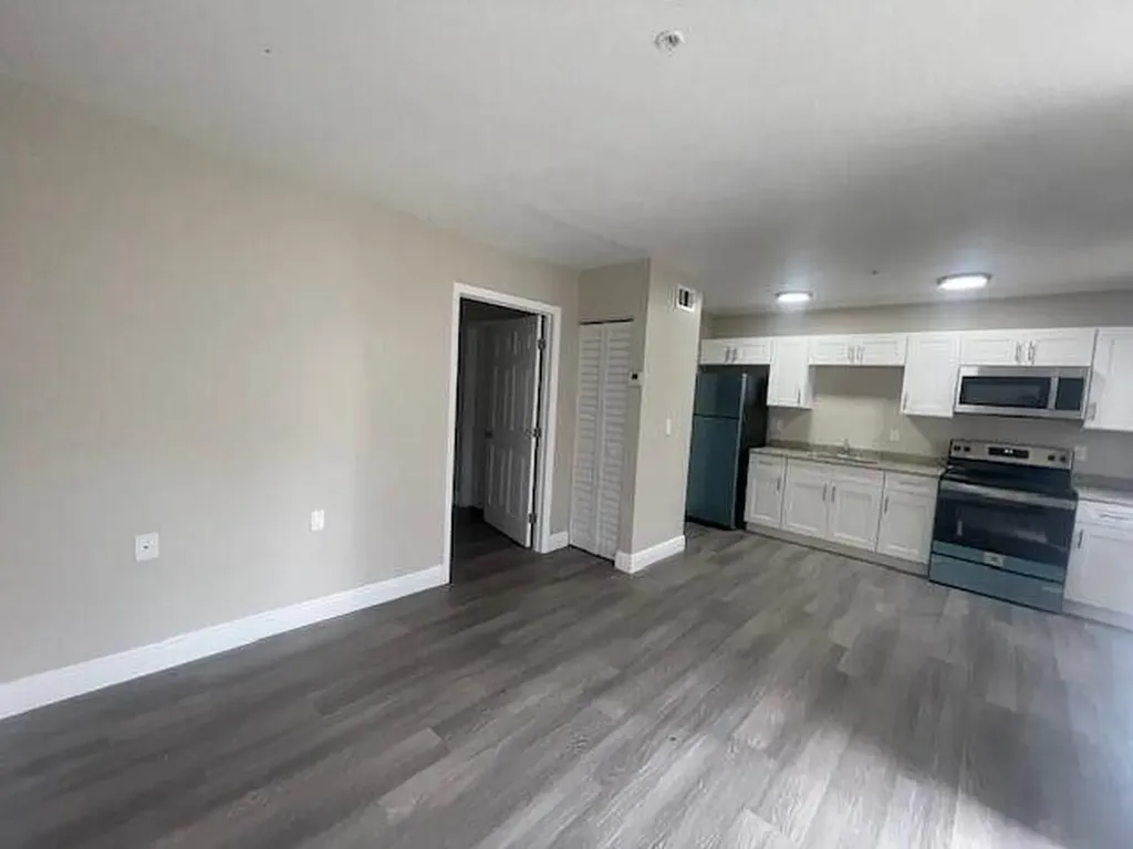 4393 Windsor Avenue West Palm Beach FL 33407