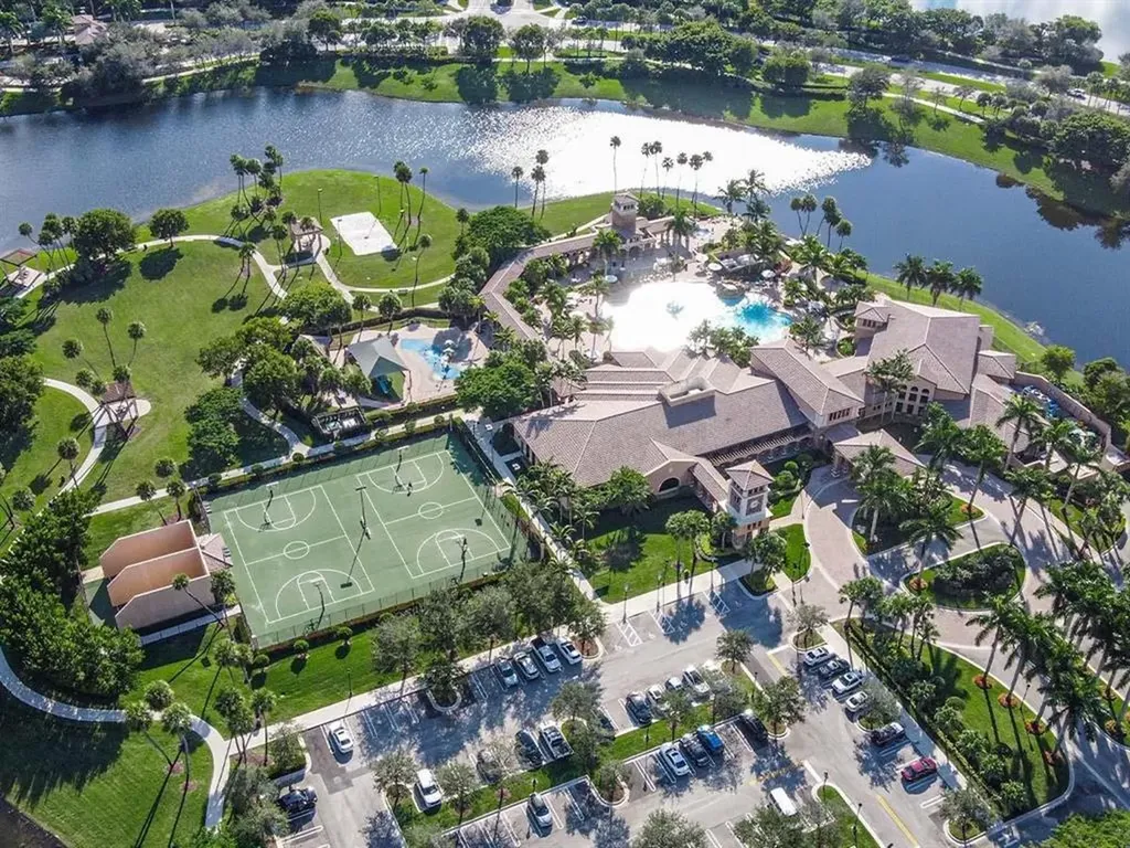 12417 NW 62nd Court Parkland FL 33076
