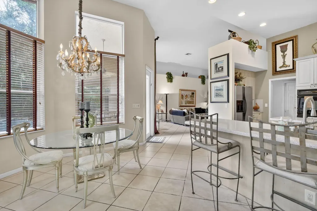 8106 N Savannah Circle Davie FL 33328