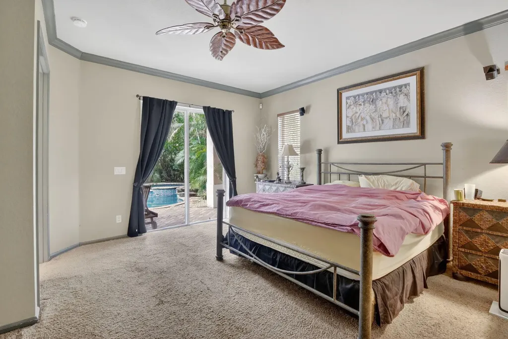 8106 N Savannah Circle Davie FL 33328