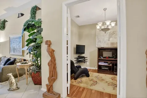 8106 N Savannah Circle Davie FL 33328