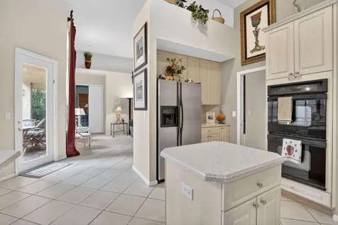 8106 N Savannah Circle Davie FL 33328
