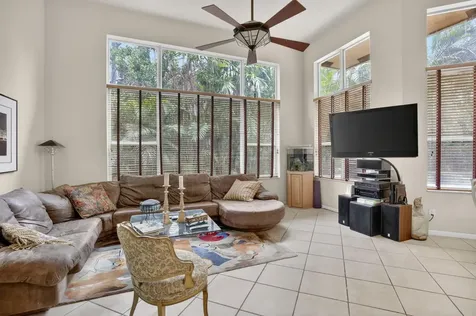 8106 N Savannah Circle Davie FL 33328