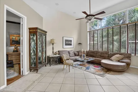 8106 N Savannah Circle Davie FL 33328