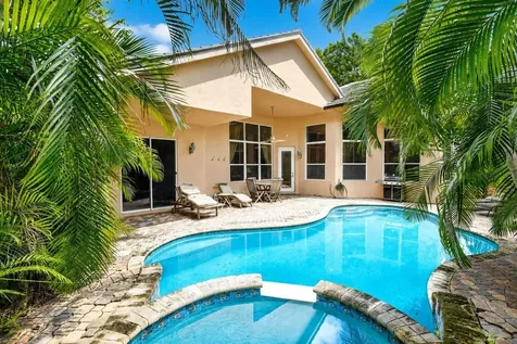 8106 N Savannah Circle Davie FL 33328