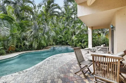8106 N Savannah Circle Davie FL 33328