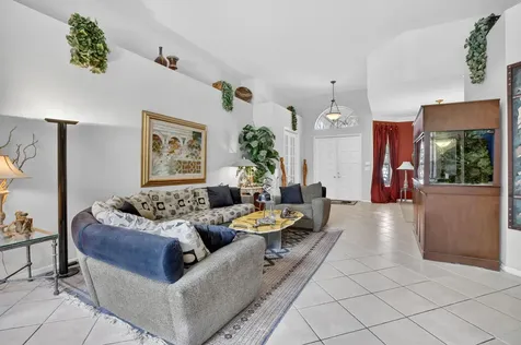 8106 N Savannah Circle Davie FL 33328