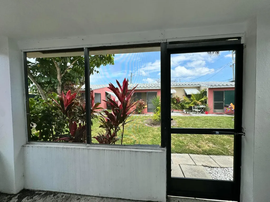 1734 Fletcher Street Hollywood FL 33020