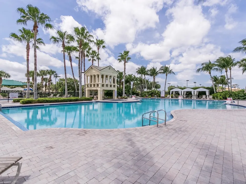 2064 Reston Circle Royal Palm Beach FL 33411