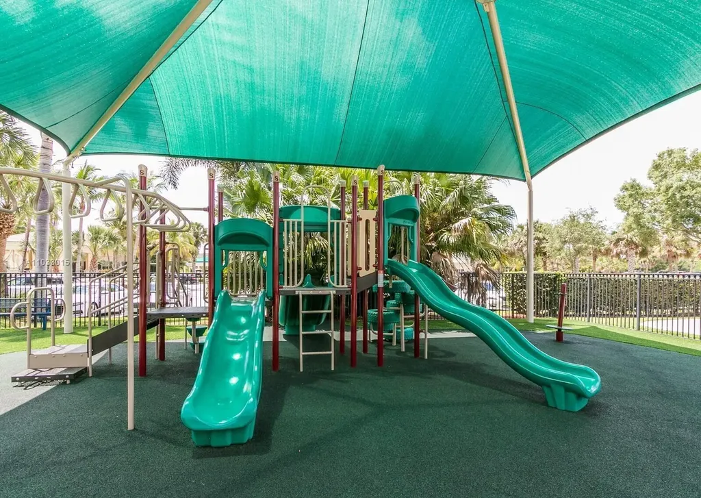 2064 Reston Circle Royal Palm Beach FL 33411