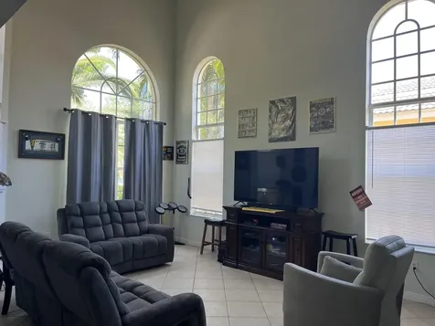 2064 Reston Circle Royal Palm Beach FL 33411