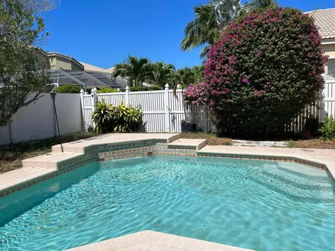 2064 Reston Circle Royal Palm Beach FL 33411