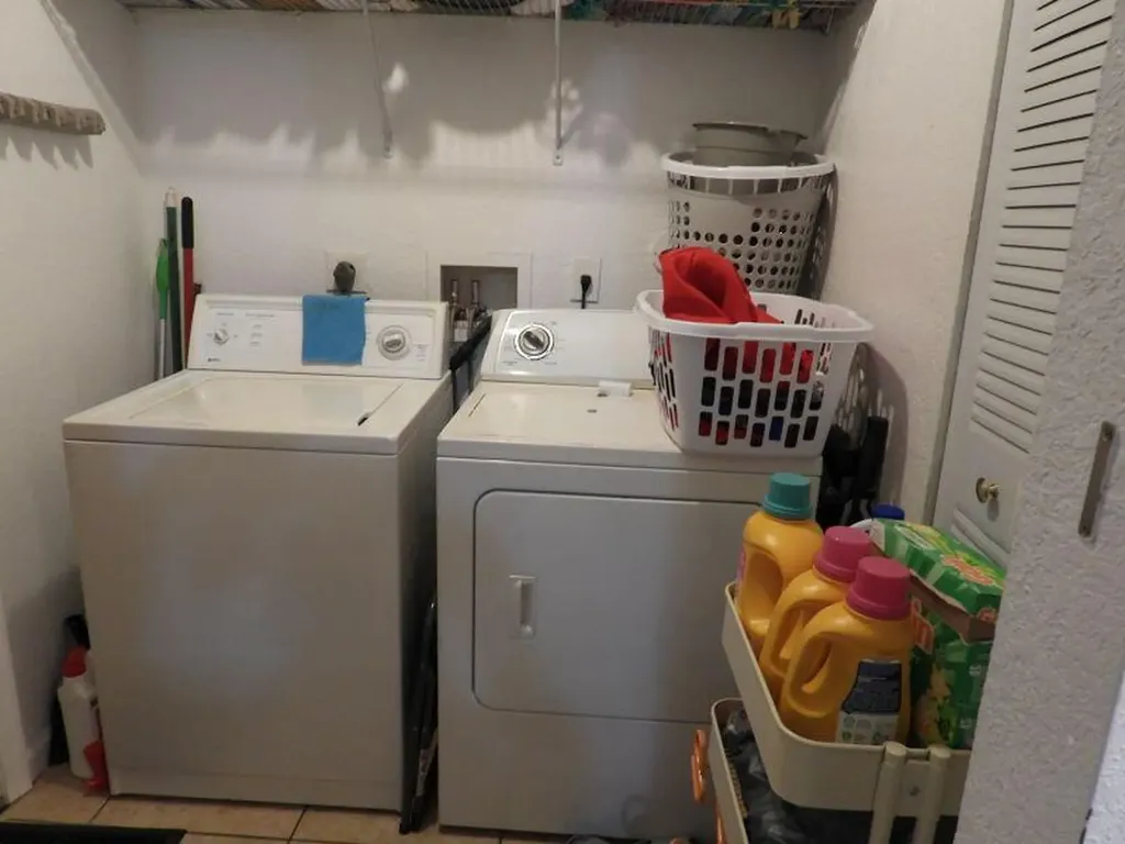 2764 NW 1st Court Pompano Beach FL 33069