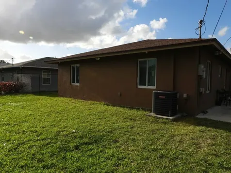 2764 NW 1st Court Pompano Beach FL 33069
