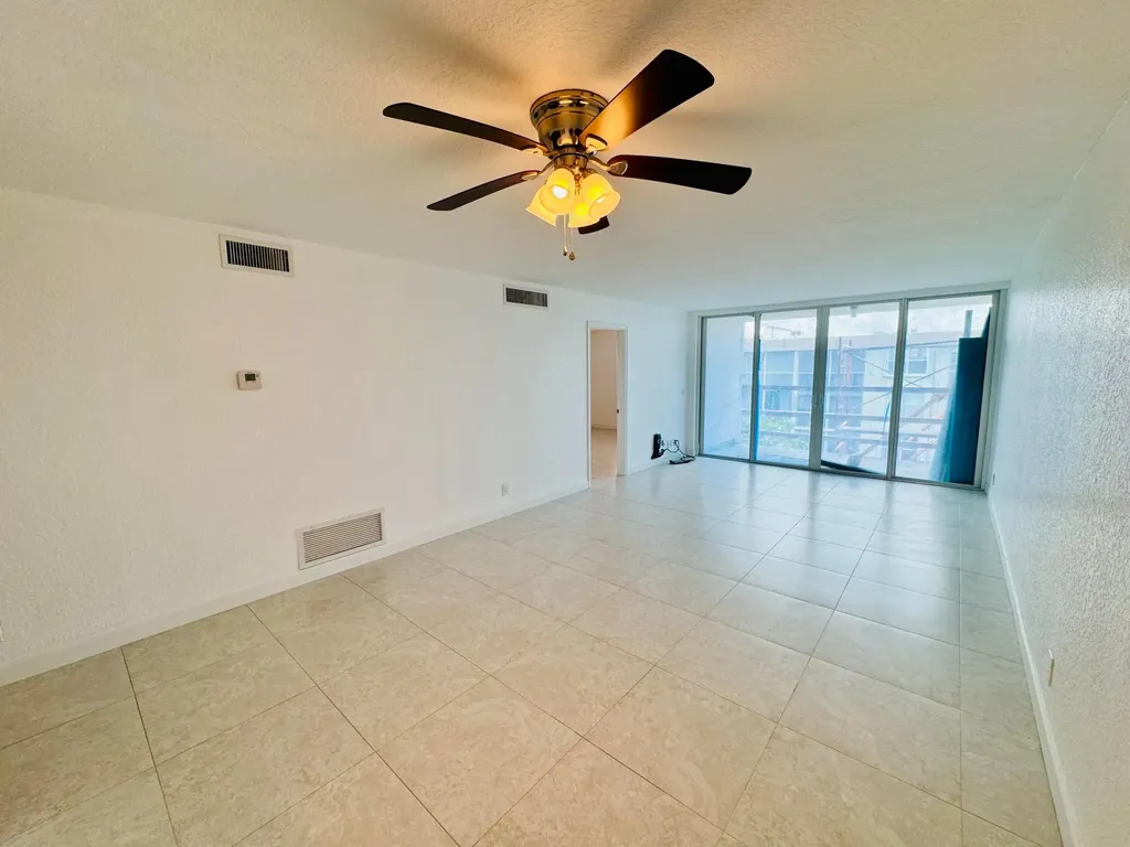 2016 S Federal Highway Boynton Beach FL 33435