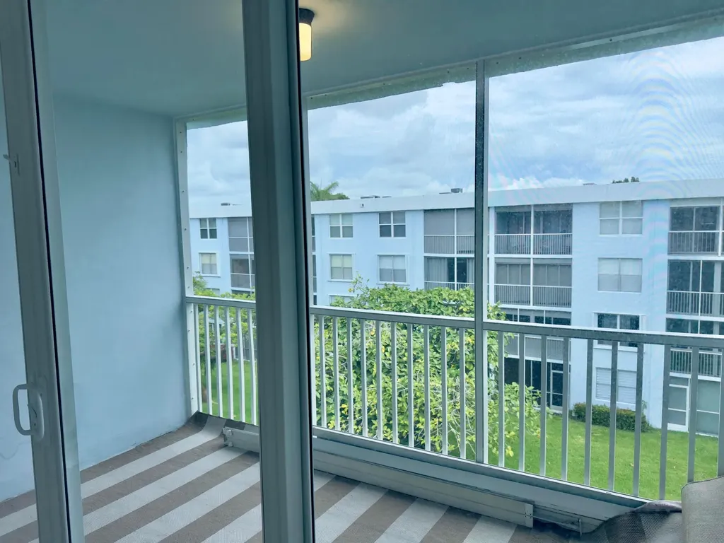 2016 S Federal Highway Boynton Beach FL 33435