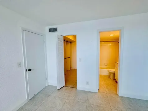 2016 S Federal Highway Boynton Beach FL 33435