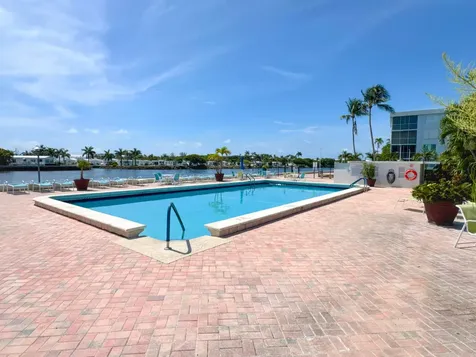 2016 S Federal Highway Boynton Beach FL 33435