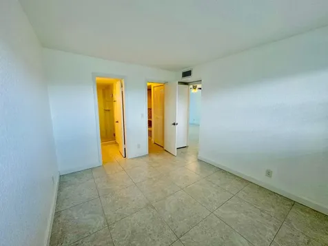 2016 S Federal Highway Boynton Beach FL 33435