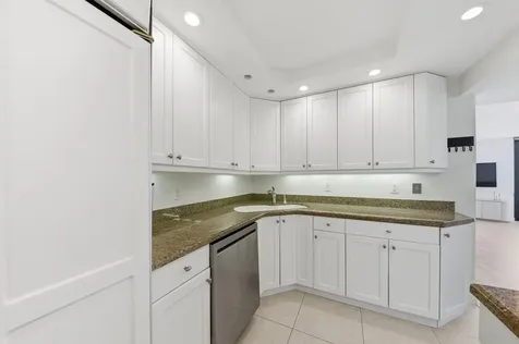 5420 N Ocean Drive Singer Island FL 33404