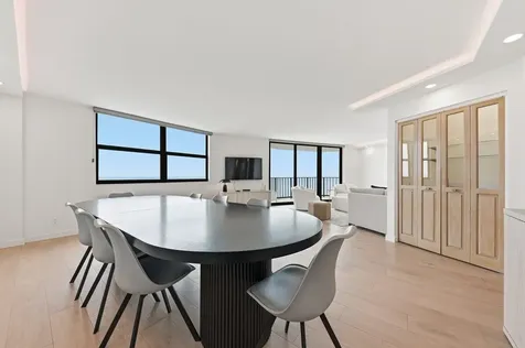 5420 N Ocean Drive Singer Island FL 33404