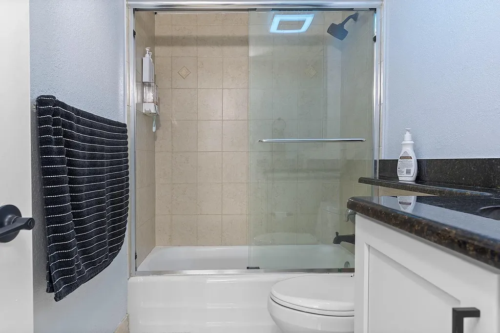 2900 NE 30th Street Fort Lauderdale FL 33306