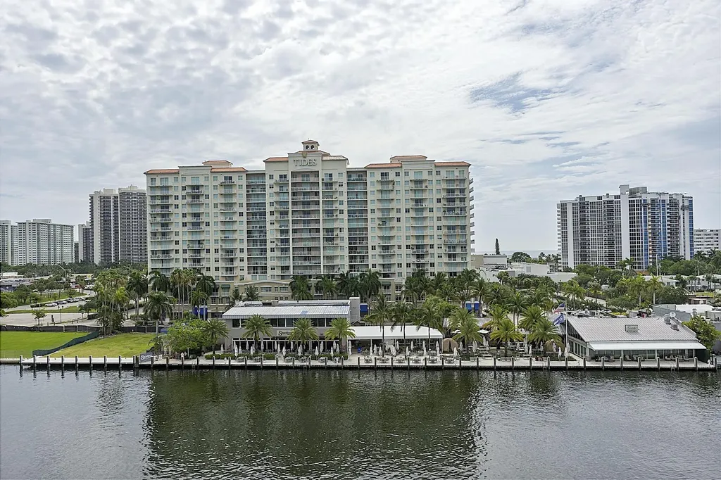 2900 NE 30th Street Fort Lauderdale FL 33306