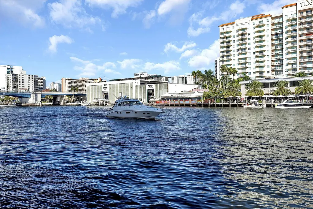 2900 NE 30th Street Fort Lauderdale FL 33306
