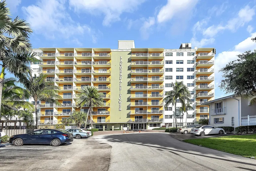 2900 NE 30th Street Fort Lauderdale FL 33306