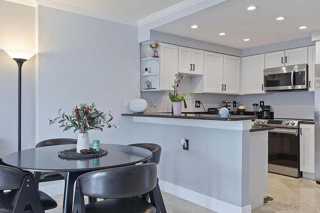 2900 NE 30th Street Fort Lauderdale FL 33306