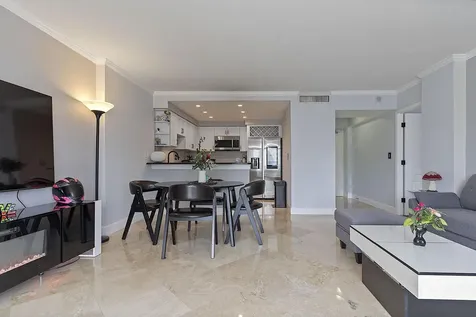 2900 NE 30th Street Fort Lauderdale FL 33306
