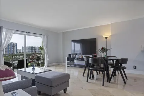 2900 NE 30th Street Fort Lauderdale FL 33306