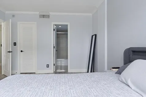 2900 NE 30th Street Fort Lauderdale FL 33306