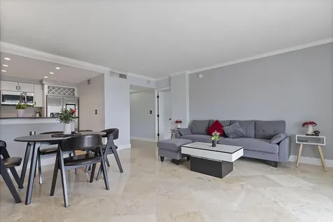 2900 NE 30th Street Fort Lauderdale FL 33306