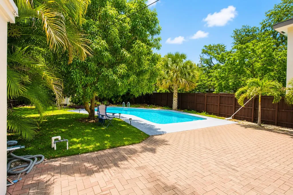 1512 SW 24th Street Fort Lauderdale FL 33315