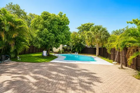 1512 SW 24th Street Fort Lauderdale FL 33315