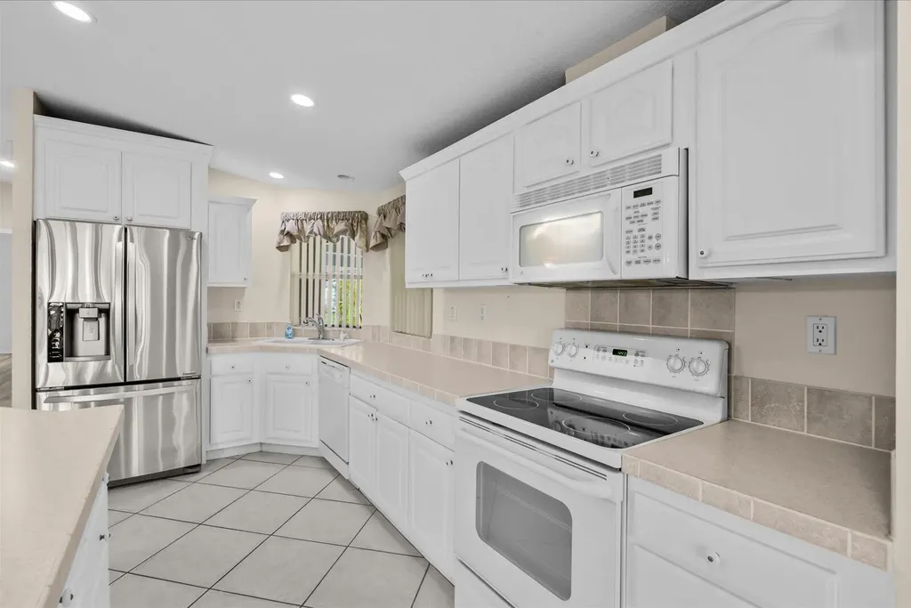 7654 Red Crossbill Court Port St Lucie FL 34952