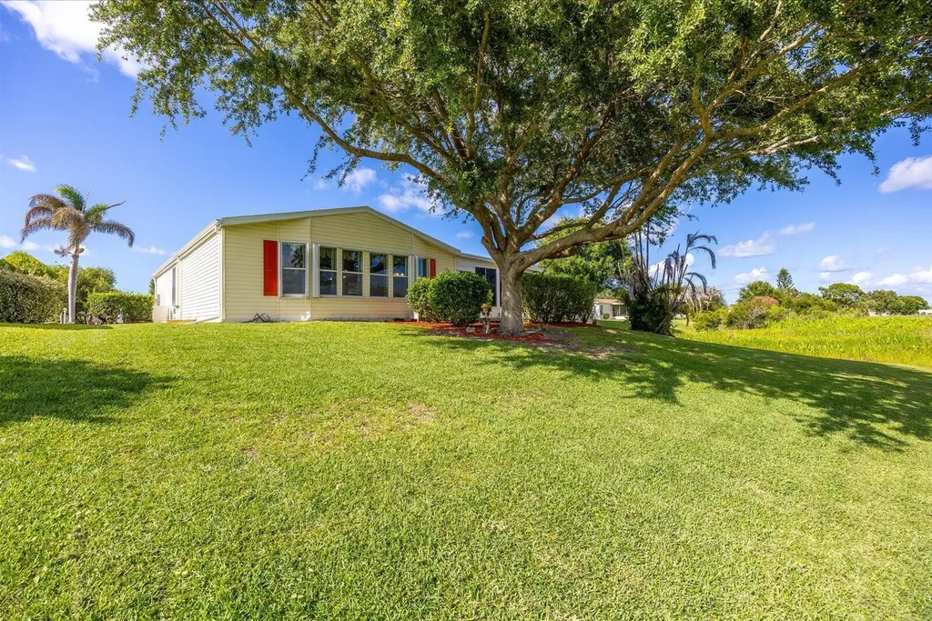 7654 Red Crossbill Court Port St Lucie FL 34952