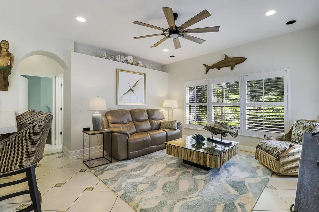 654 NE Little Kayak Point Port St Lucie FL 34983