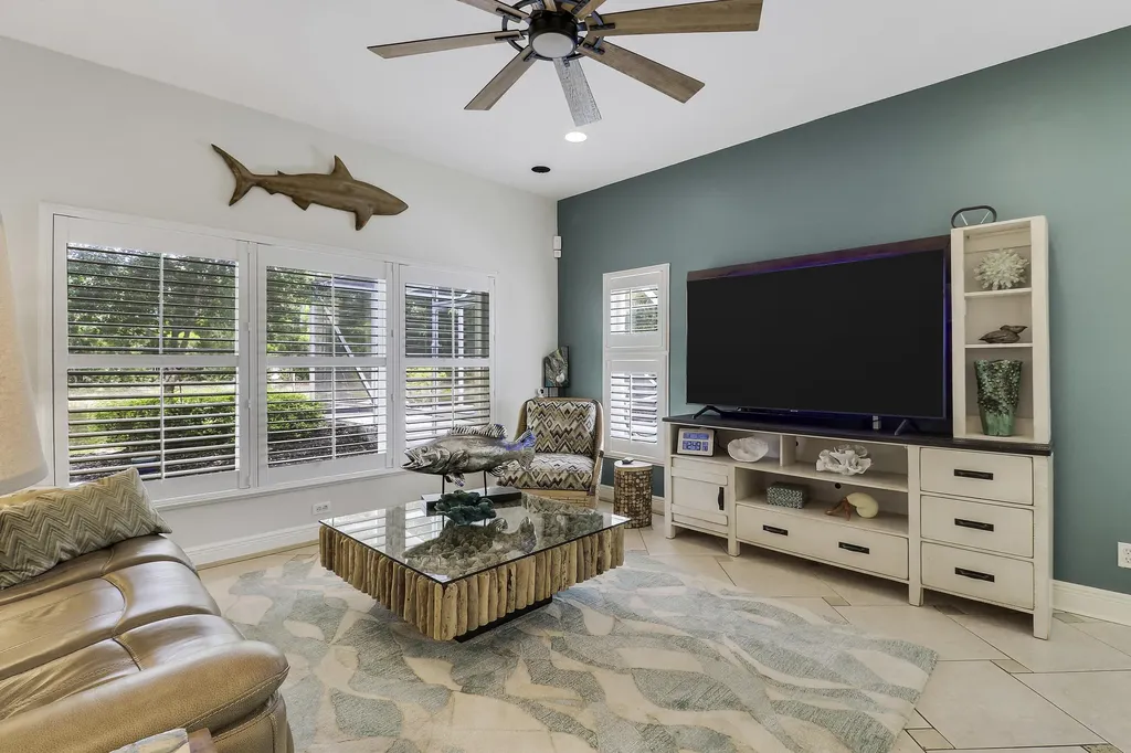 654 NE Little Kayak Point Port St Lucie FL 34983
